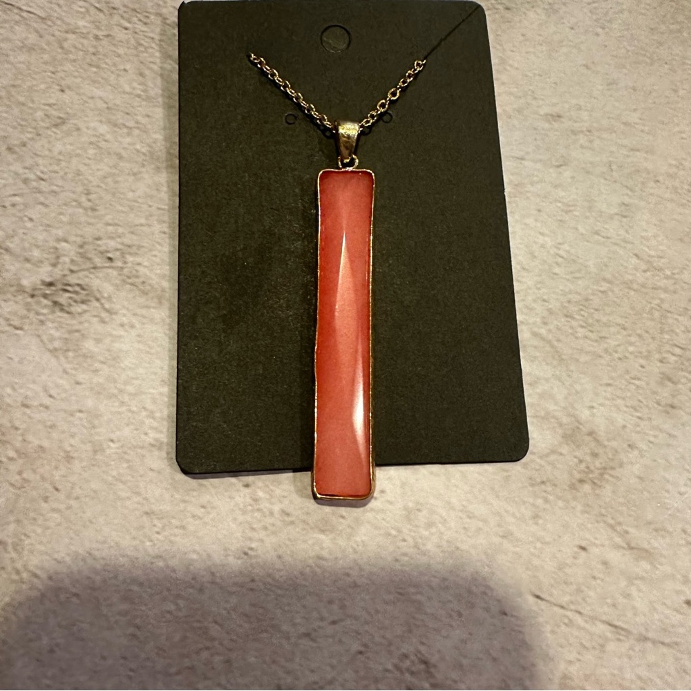 Pendant Necklace‎